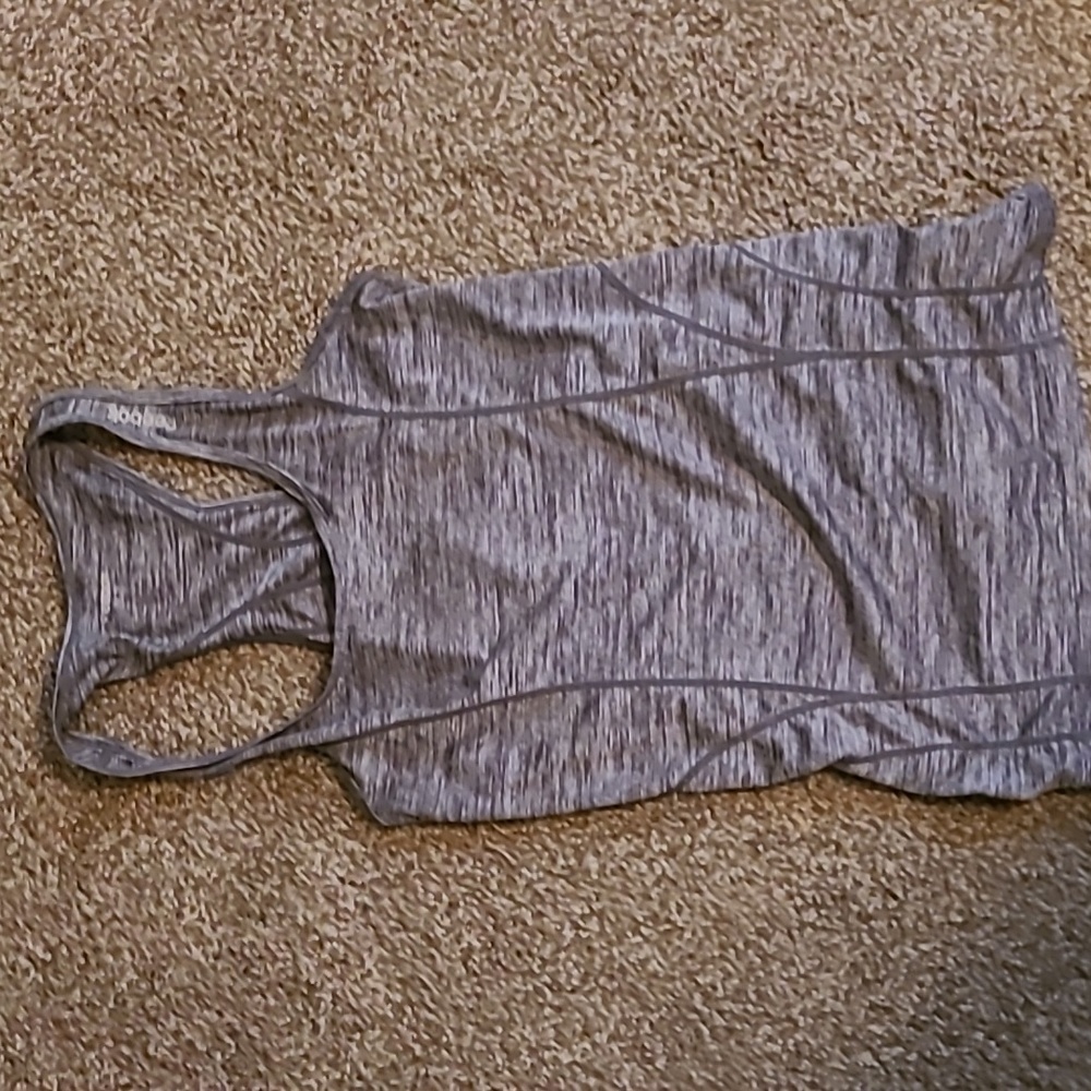 Reebok sports top